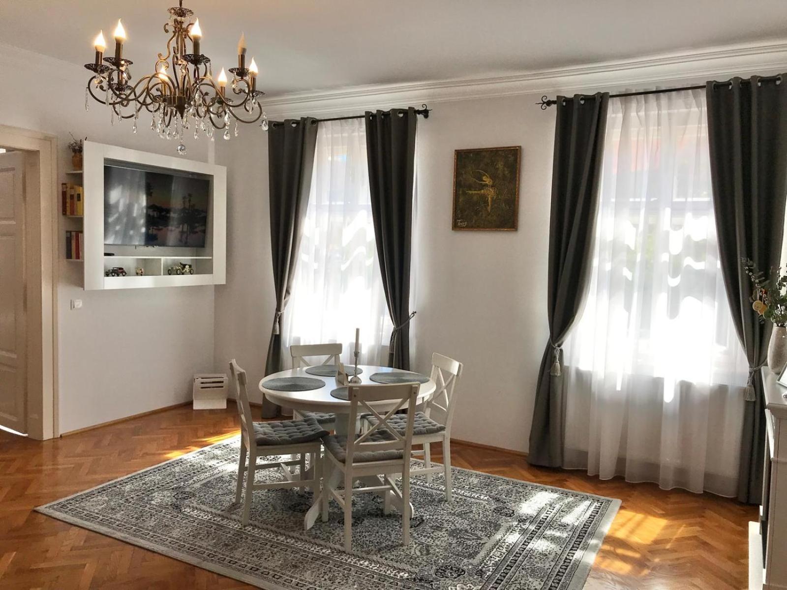 Residence Piata Armelor Sibiu Bagian luar foto