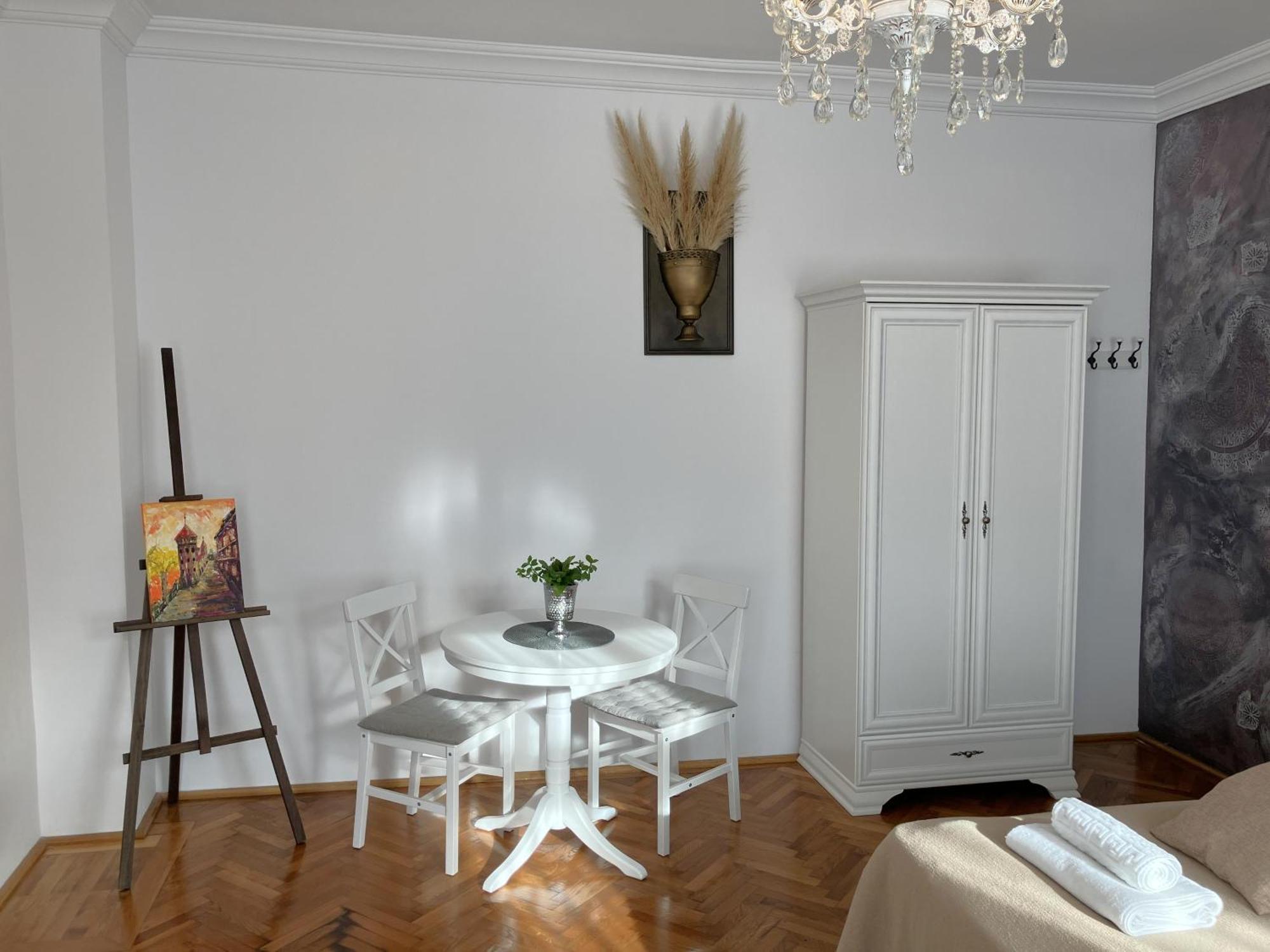 Residence Piata Armelor Sibiu Bagian luar foto